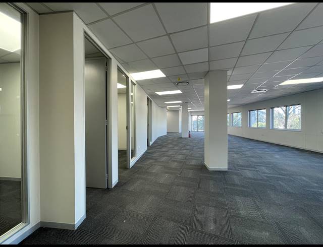 723M² OFFICE TO LET IN SANDTON CENTRAL
